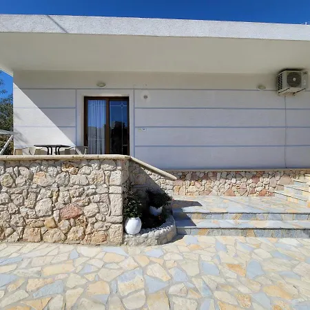 Redilka Maison d'hôtes Ksamil