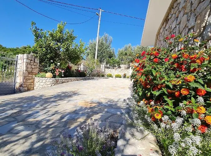 Redilka 3* Ksamil